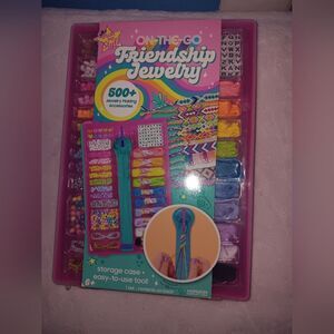 NWOT Just My Style On-The-Go Friendship Jewelry Kit